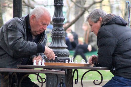 После введения в Одессе карантина шумные улицы города заметно опустели (фоторепортаж) 