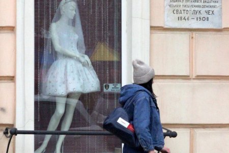 После введения в Одессе карантина шумные улицы города заметно опустели (фоторепортаж) 
