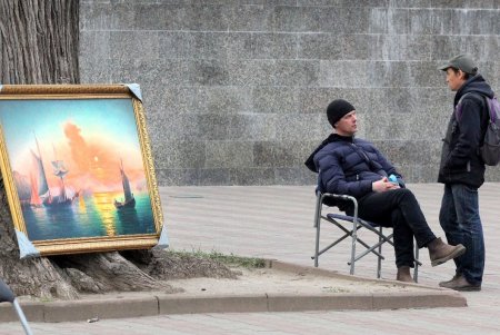 После введения в Одессе карантина шумные улицы города заметно опустели (фоторепортаж) 