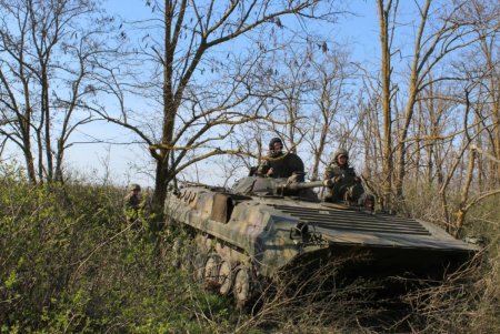 В Одесском регионе для морских пехотинцев провели ротные тактические учения (фото)