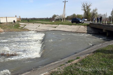 В Придунавье начали принудительно наполнять озеро Катлабух водой из Дуная (фото)