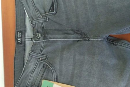 Таможенники в Черноморском порту задержали контрабанду брендовой одежды (фото)