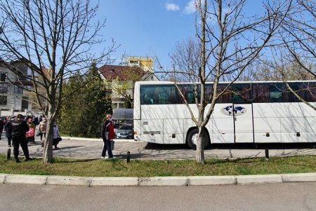 Спецрейсом из Молдовы в Одессу доставили граждан Украины (фото)