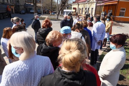 Городской голова посетил инфекционную больницу (фоторепортаж)