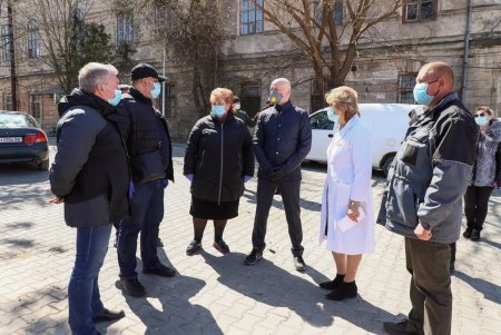 Городской голова посетил инфекционную больницу (фоторепортаж)