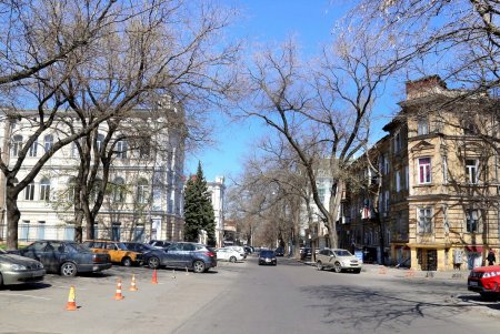 На улице Гимназической отремонтировали тротуар (фоторепортаж)