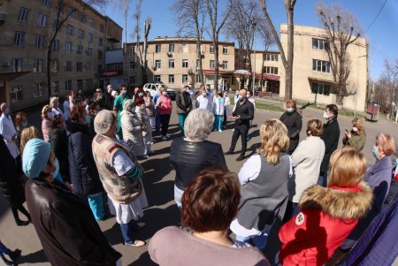 Одесские медики, задействованные в борьбе с коронавирусом, получат доплаты из городского бюджета (фото, видео)