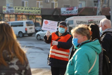 Мэр Одессы проверил работу муниципального транспорта в условиях ЧС (фоторепортаж)