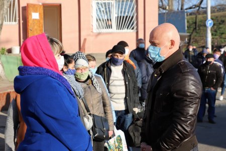 Мэр Одессы проверил работу муниципального транспорта в условиях ЧС (фоторепортаж)