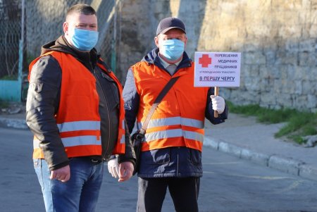 Мэр Одессы проверил работу муниципального транспорта в условиях ЧС (фоторепортаж)