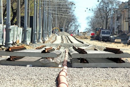 Ремонт спуска Маринеско продолжается (фоторепортаж)