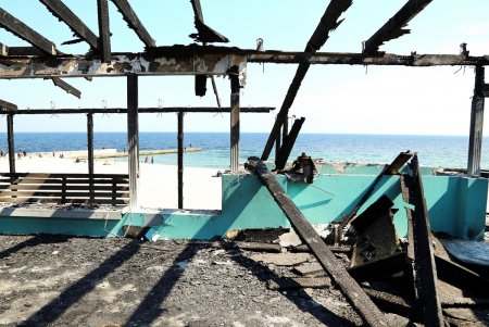 Одесситы массово гуляют в парке Шевченко и на Ланжероне, несмотря на карантин (фоторепортаж)