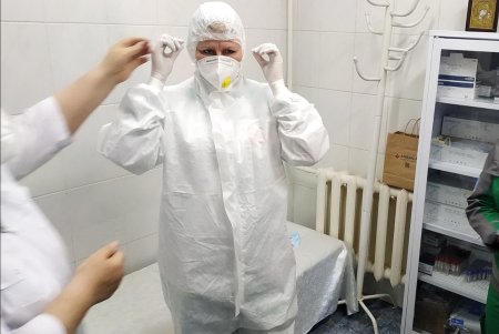 Мобильные бригады проводят диагностику коронавируса на дому