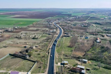 В Раздельнянском районе ремонтируют межобластную трассу (фото)