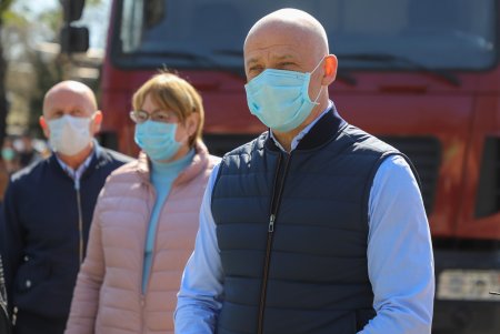 Мэр Одессы посетил опорный пункт в сквере Гамова и пообщался с волонтерами и соцработниками (фото)