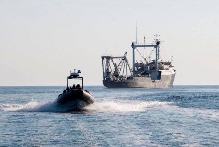 Учебный десант: в Николаевке морпехи захватили побережье и уничтожили артбатарею условного противника (фото)
