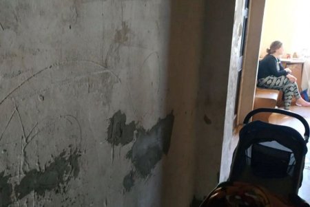 Из развалин и наркоманского притона: служба по делам детей забрала шестерых детей из неблагополучных семей (фото)