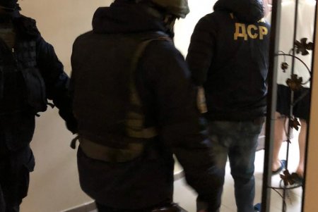 Задержаны участники опасной банды, грабившей прохожих в безлюдных местах (фото)