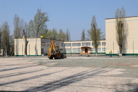 В Суворовском районе завершены подготовительные работы строительства нового спорткомплекса при школе № 71 (фото, видео)