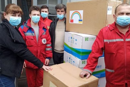 Для медиков Одесской области доставили новую партию защитных костюмов, масок и реагентов