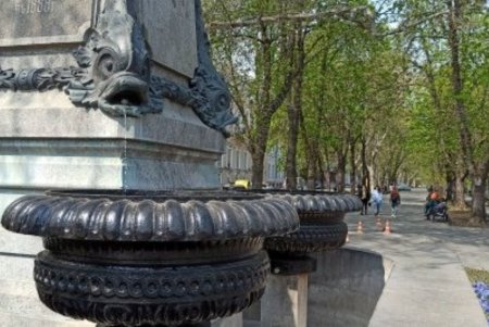 В Одессе запустили первые фонтаны (фото)