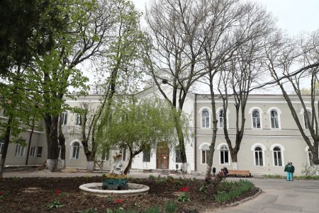 Новые аппараты ИВЛ уже установили в опорных больницах Одессы (фото)