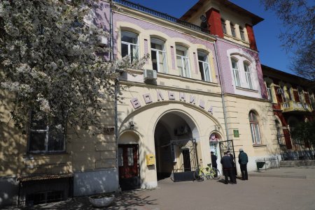 Новые аппараты ИВЛ уже установили в опорных больницах Одессы (фото)