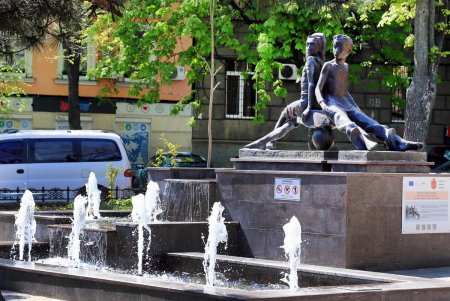 В центре Одессы заработали первые фонтаны (фоторепортаж)