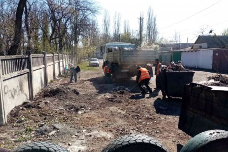 Места стихийных свалок в Одессе возьмут под контроль коммунальщики и райадминистрации (фото)