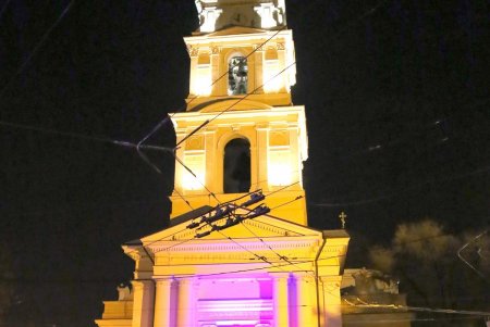 Пасхальное богослужение в Спасо-Преображенском соборе (фоторепортаж)