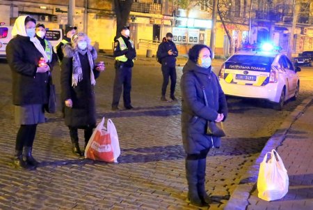 Пасхальное богослужение в Спасо-Преображенском соборе (фоторепортаж)