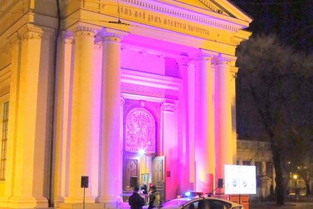Пасхальное богослужение в Спасо-Преображенском соборе (фоторепортаж)