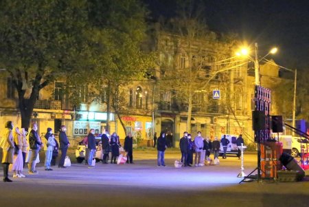 Пасхальное богослужение в Спасо-Преображенском соборе (фоторепортаж)