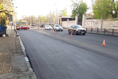 В трех районах Одессы проводится текущий ремонт оживленных дорог (фото)