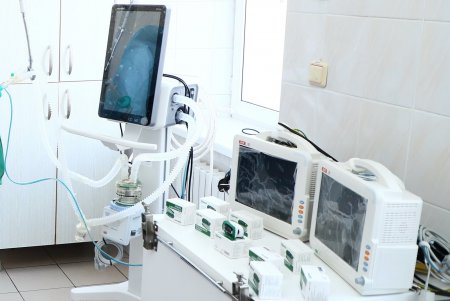 Опорные в борьбе с COVID-19 одесские городские больницы получили новые мониторы пациента (фото)