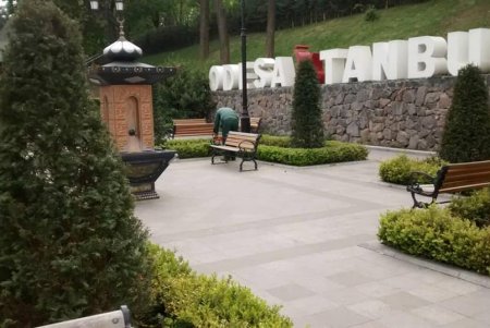 Более сотни озеленителей ежедневно приводят в порядок парки и скверы (фото)