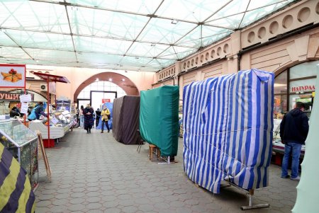 Одесский «Привоз» закрыт на карантин (фоторепортаж)