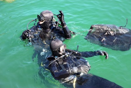 В акватории Черного моря прошли занятия по водолазной подготовке (фото)