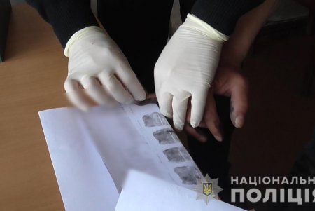 Взрыв во дворе жителя Белгород-Днестровского района устроил 47-летний рецидивист: мужчина уже задержан (фото, видео)