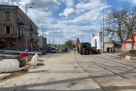 На пересечении улицы Софиевской и спуска Маринеско меняют газопровод (фото, видеокомментарий)