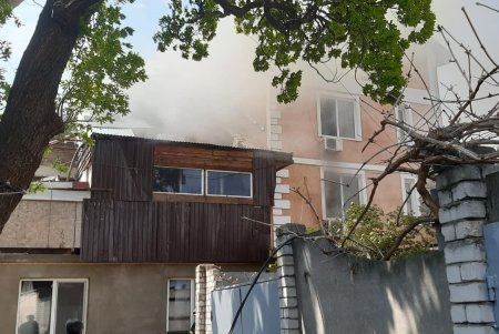 На Фонтане пылает жилой дом (видео, фото)
