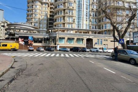 За месяц обновлена разметка более чем на 40 улицах города (фото)