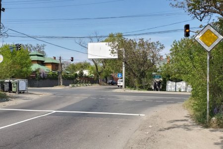 За месяц обновлена разметка более чем на 40 улицах города (фото)