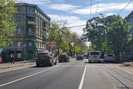 За месяц обновлена разметка более чем на 40 улицах города (фото)