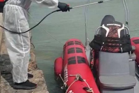 К началу курортного сезона в городе провели обследование морского дна на пляжах и установили спасательные базы (фото)
