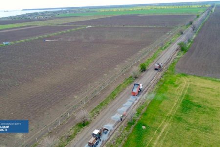 Стартовал текущий ремонт дороги Приморское-Желтый Яр-Татарбунары (фото)