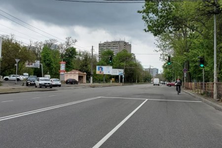 На большей части Фонтанской дороги обновлена дорожная разметка (фото)