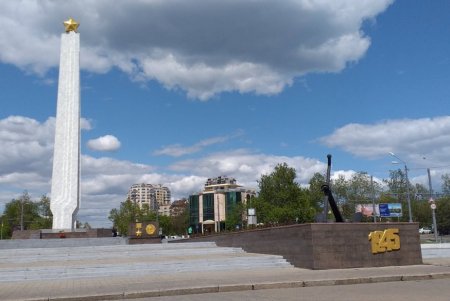 Ко Дню Победы коммунальщики приводят в порядок места памяти (фото) 