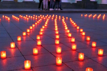 Свеча памяти: посвящается 75-летию Победы над нацизмом во Второй мировой войне (фоторепортаж) 