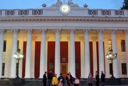 Свеча памяти: посвящается 75-летию Победы над нацизмом во Второй мировой войне (фоторепортаж) 